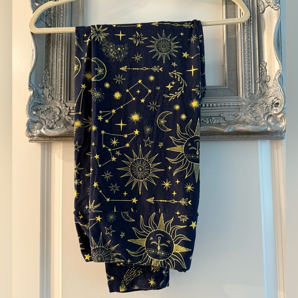 LuLaRoe TC Tall Curvy Sun & Stars Celestial Leggings - Navy and Gold - Picture 2 of 6